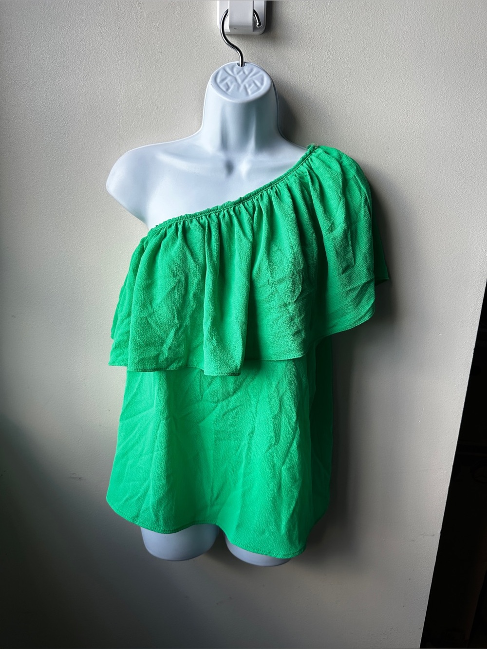 VICI Women's M Green One Shoulder Ruffle Flounce Top Blouse Casual Textured Boho